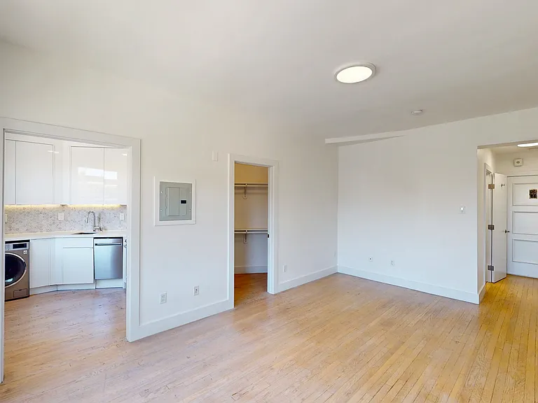 11 Hermann St #110 — Photo 4