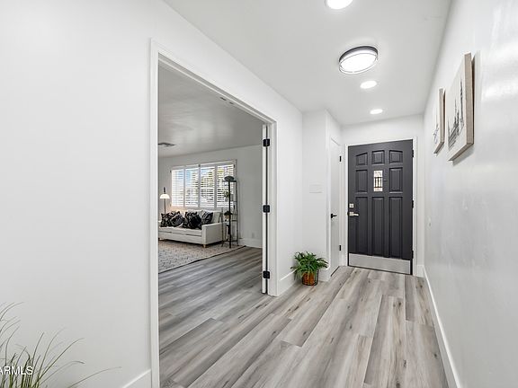 5th image of 1010 E 6TH Place
