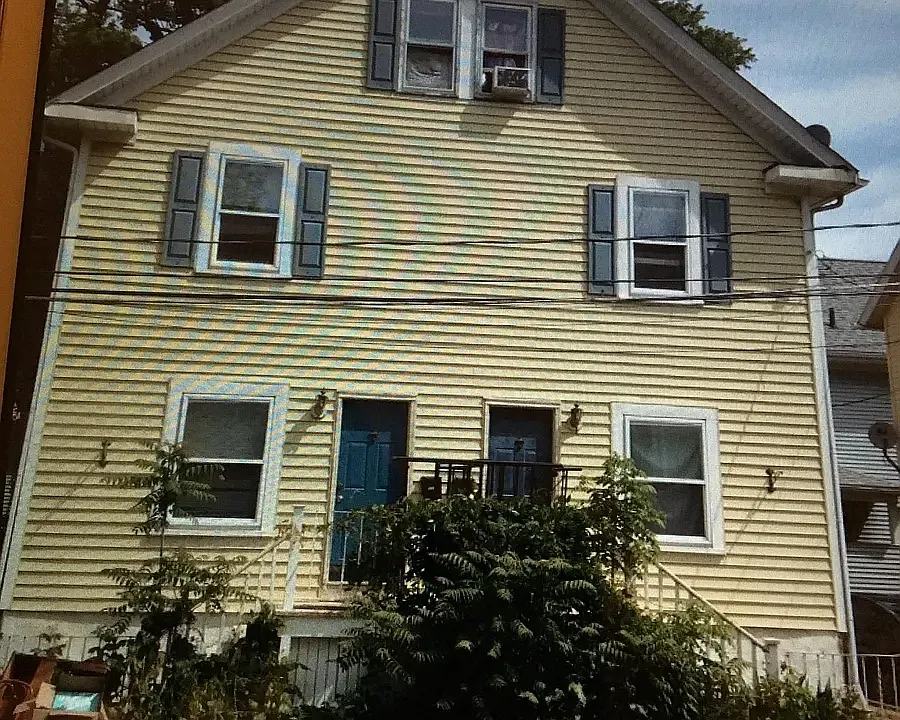 585 Colfax Pl