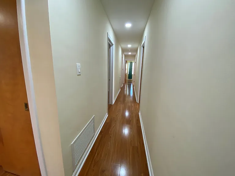 6078 N Troy St — Photo 11