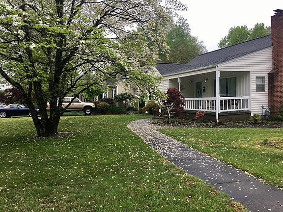 walkway leading to front door
