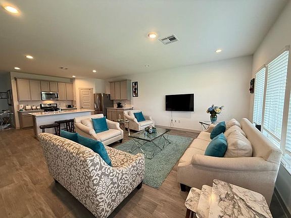 2nd image of 6927 Morales Way