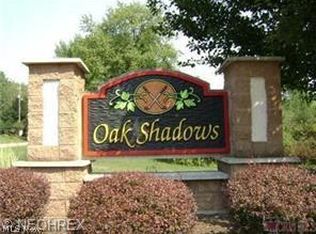 Golf Course Dr NE, New Philadelphia, OH 44663