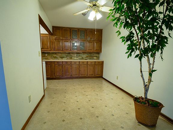 5th image of 2690 Oxford St N APT 232