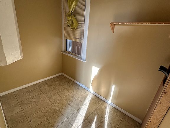 4th image of 44 E Dover St #1A