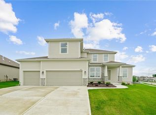16957 S Brentwood St, Olathe, KS 66062