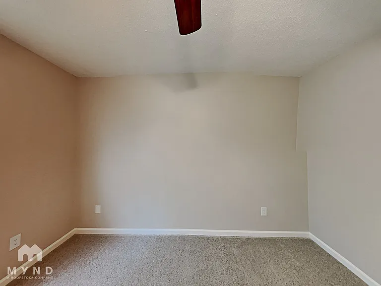 10576 Sourwood Ct — Photo 10