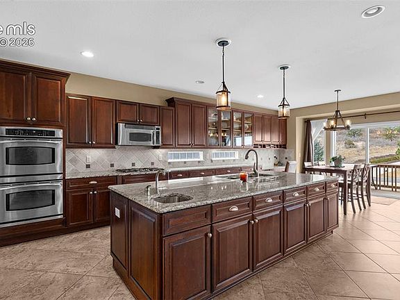 4th image of 1547 Ridgetrail Ct