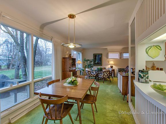 4th image of 605 Russwood St NE