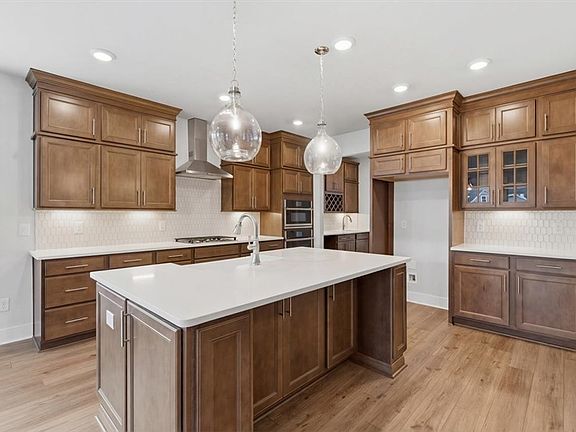 6th image of this home