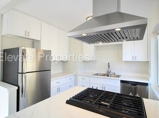 220 Fir St, San Diego, CA 92101