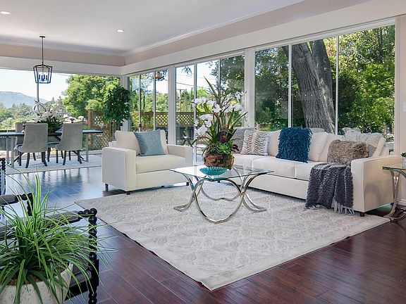 2nd image of 2055 Sunnybank Dr