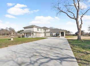 18370 Interstate Highway 37 S, Elmendorf, TX 78112