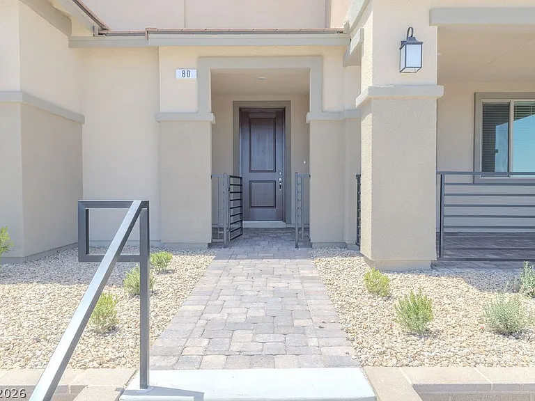 80 Hornbeck Ln — Photo 1