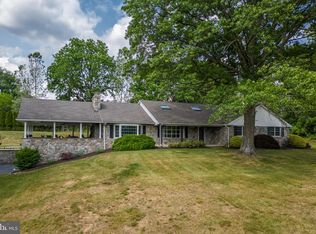 1025 Davis Ln, Chester Springs, PA 19425