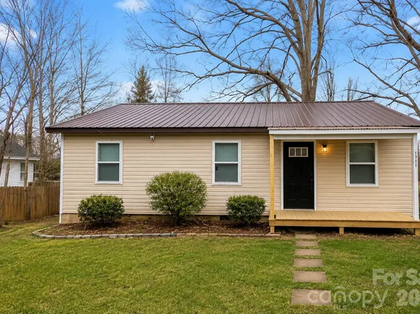 1711 Younger Ave, Statesville, NC 28677