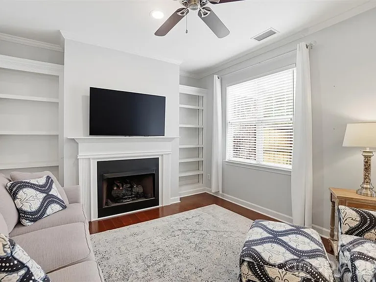19512 Topgallant Dr — Photo 9