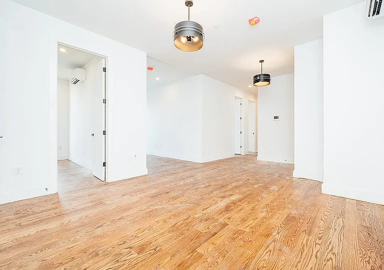 1183 Gates Ave #3A — Photo 5