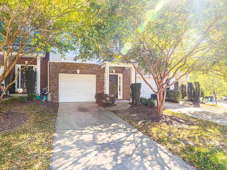 14106 Winford Ln — Photo 3
