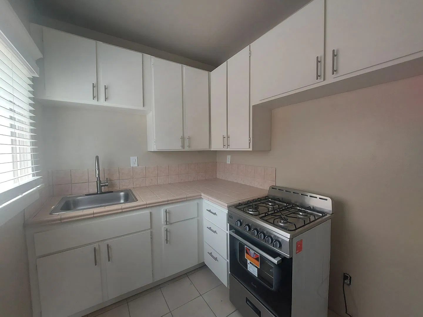 65 Linden Ave. — Photo 4
