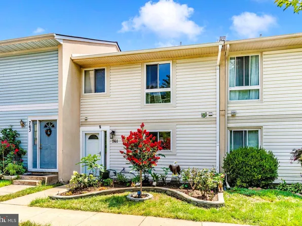 761 Cordell Way, Herndon, VA 20170