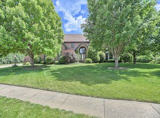 2803 Slayback St, Urbana, IL 61802