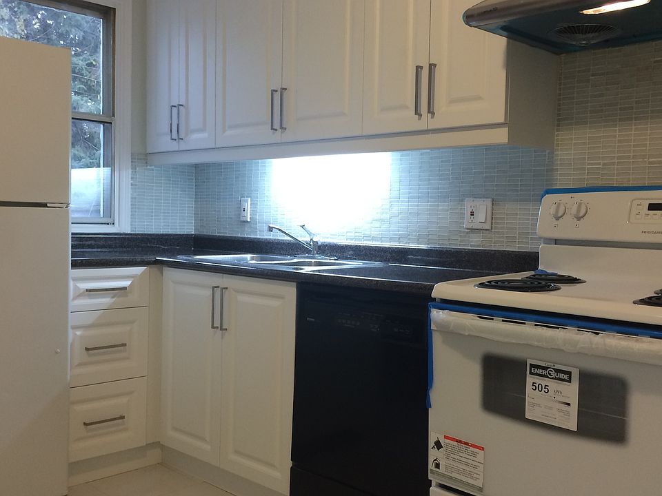 1st image of 65 King Edward Ave
