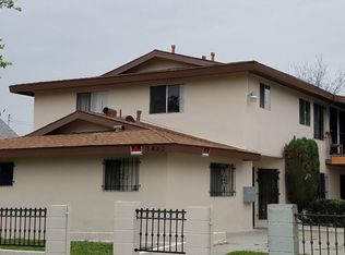 1423 W 80th St APT 4, Los Angeles, CA 90047