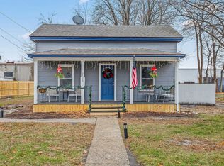 206 E Hines St, Midland, MI 48640