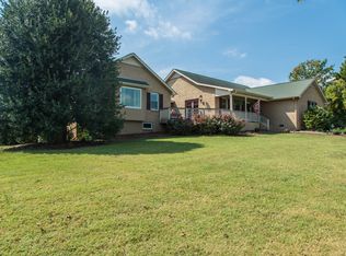 716 Belle Shoals Rd, Pickens, SC 29671