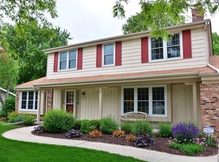 N105W16844 Old Farm Rd, Germantown, WI 53022