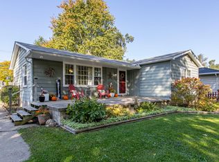2709 Frembes Rd, Waterford, MI 48329