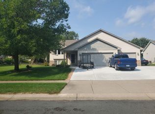 14381 Davenport Ave, Rosemount, MN 55068