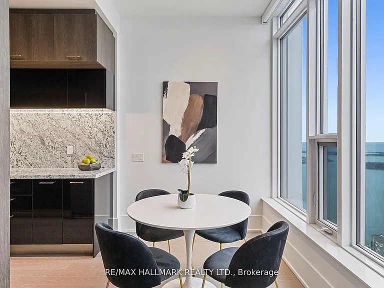 10 York St #6805 — Photo 27