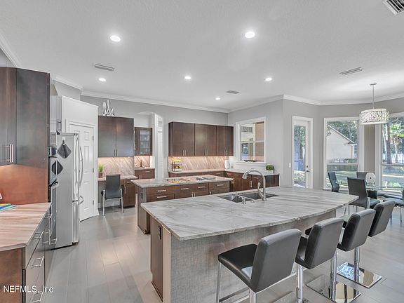 4th image of 1112 BASIL BRANCH Court