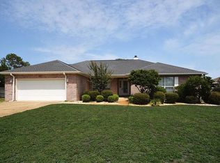 1830 Sparrow Ln, Navarre, FL 32566