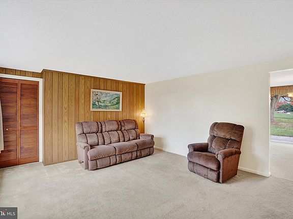 3rd image of 241 S Park St