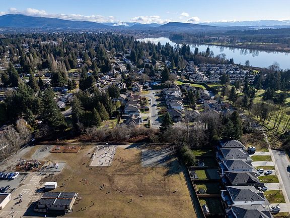 4th image of 20886 River Rd