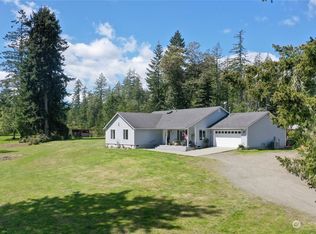 363 E Buckboard Dr, Allyn, WA 98524