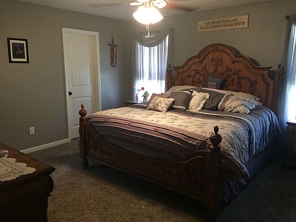 Master Bedroom King Suite 