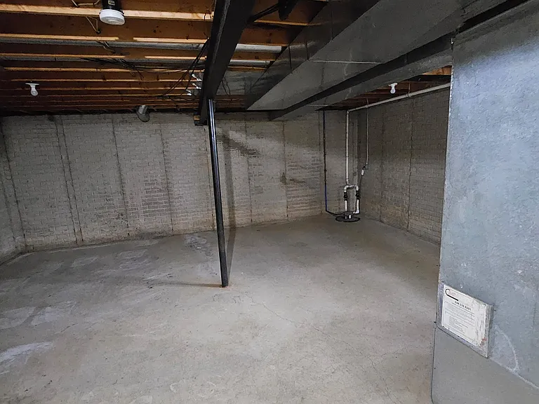 9501 Lauder St — Photo 19