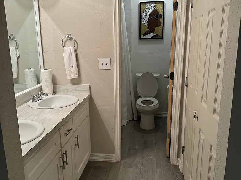 7927 Cabot St — Photo 3