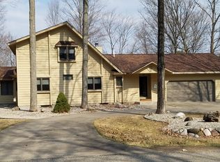 1822 Mission Hills Ln, Gaylord, MI 49735