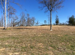 237 Gardenia Dr, Ninety Six, SC 29666