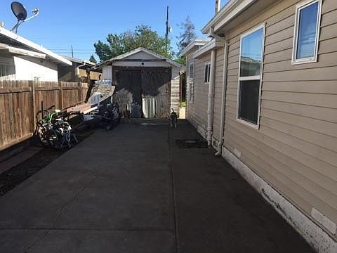 2nd image of 1474 74th Ave