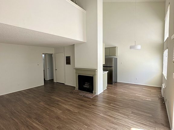 3rd image of 3768 Bagley Ave APT 216