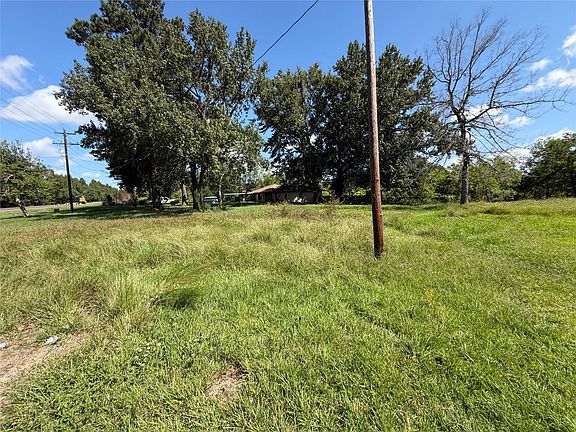 4th image of 19514 Highway 321