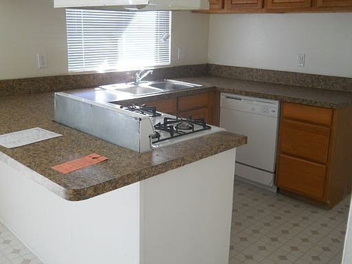 4th image of 148 S Delano St APT 2