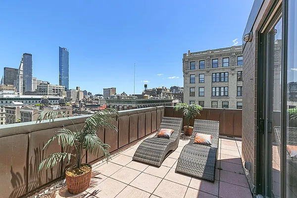 Sold by Compass | media 9