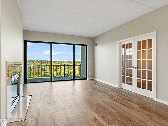 4th image of 6420 Double Eagle Dr Unit 1001